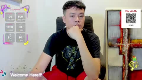Snapshot of clarkyplaze chatting on 05-16-26, 12:29 Clark online show from 05-16-26, 12:29