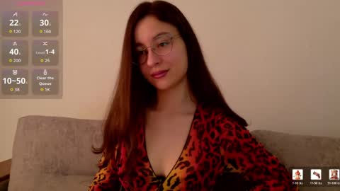 Snapshot of classy____ chatting on 05-10-26, 11:15 Cassy Classy online show from 05-10-26, 11:15