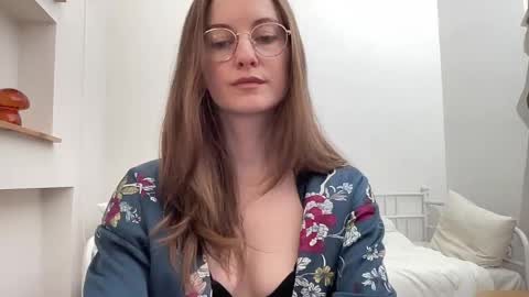 Snapshot of classyandgirly chatting on 03-23-26, 07:07 classyandgirly online show from 03-23-26, 07:07