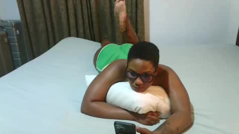 Snapshot of classyhornybabe chatting on 01-03-25, 11:14 Angel online show from 01-03-25, 11:14