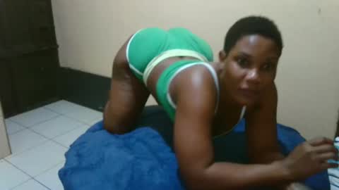 Snapshot of classyhornybabe chatting on 01-21-25, 12:36 Angel online show from 01-21-25, 12:36