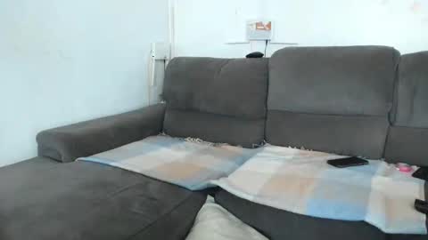 Angel online show from 11-10-25, 04:11