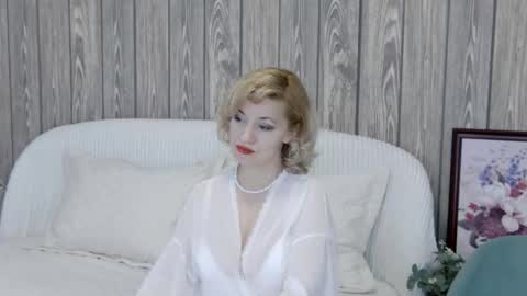 Classy Tinna online show from 04-04-26, 03:49