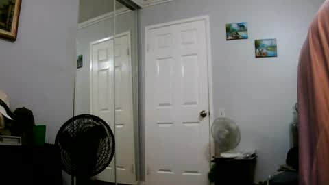 Snapshot of claudia1964 chatting on 06-18-26, 04:00 Claudia online show from 06-18-26, 04:00