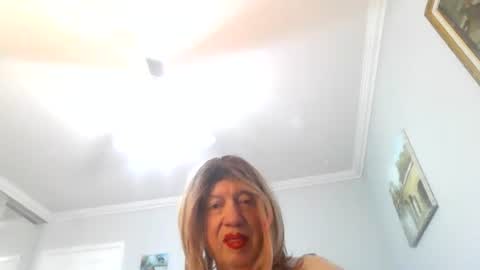 Snapshot of claudia1964 chatting on 07-10-26, 01:36 Claudia online show from 07-10-26, 01:36