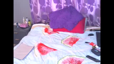 Snapshot of claudine_valencia chatting on 12-13-24, 08:30 claudine valencia online show from 12-13-24, 08:30