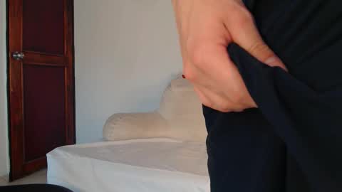 Snapshot of clay_black chatting on 03-04-26, 09:32 online show from 03-04-26, 09:32