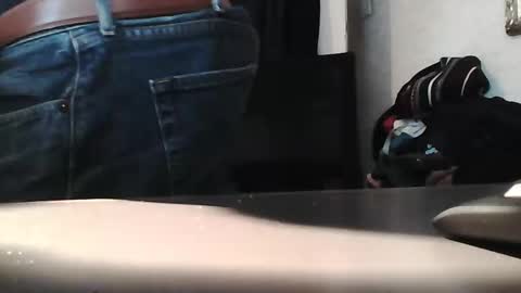 Snapshot of cleanboy1001 chatting on 12-30-24, 02:40 cleanboy1001 online show from 12-30-24, 02:40