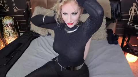 Cleo online show from 05-19-26, 01:56