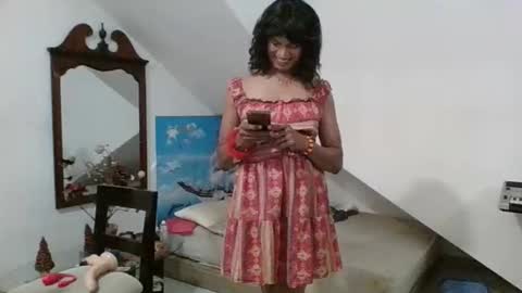 Cleopatra online show from 03-25-26, 12:27