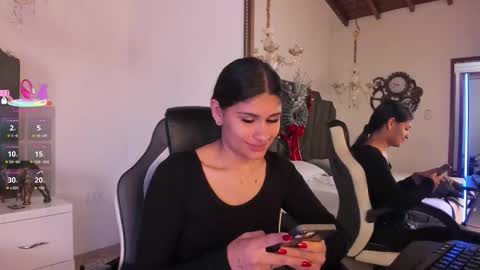 Cleopatra online show from 12-14-25, 07:18