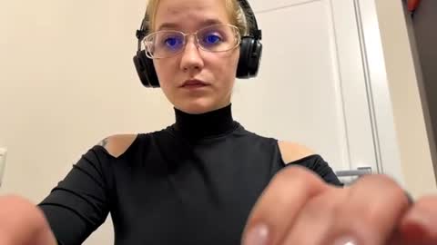 Rachel online show from 07-21-26, 06:43