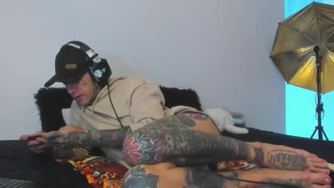 cleo y maikol online show from 10-18-25, 09:37