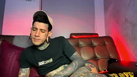 cleo y maikol online show from 06-11-26, 05:49