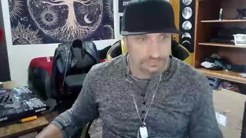 Snapshot of clintwood12 chatting on 12-20-25, 08:38 chad online show from 12-20-25, 08:38