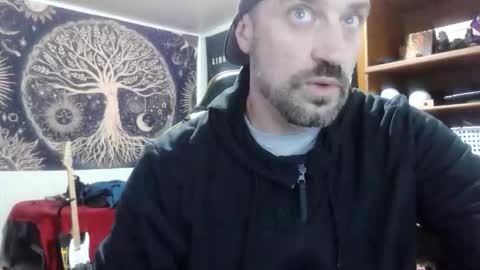 Snapshot of clintwood12 chatting on 01-06-26, 12:42 chad online show from 01-06-26, 12:42