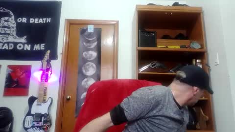 Snapshot of clintwood12 chatting on 01-12-26, 06:46 chad online show from 01-12-26, 06:46