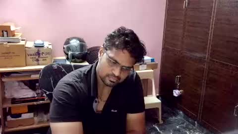 Snapshot of clitorisgspot69 chatting on 05-24-26, 02:33 Raj online show from 05-24-26, 02:33