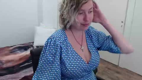 Syl  online show from 02-17-26, 09:28