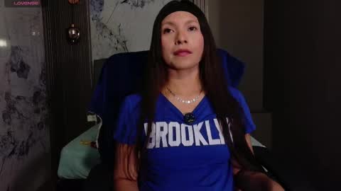 Snapshot of cloe16_ chatting on 12-20-25, 02:40 Cloe online show from 12-20-25, 02:40