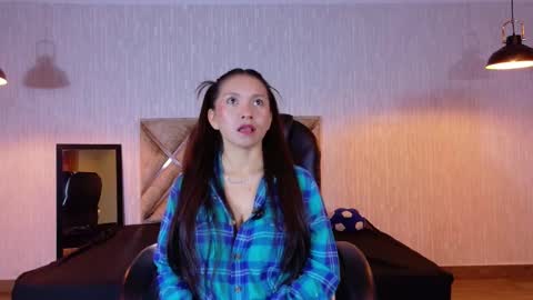 Snapshot of cloe16_ chatting on 12-22-25, 04:20 Cloe online show from 12-22-25, 04:20