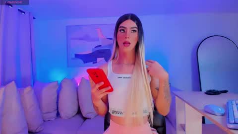 Snapshot of cloe_reminton_ chatting on 01-04-25, 02:56 CLOE REMINTON online show from 01-04-25, 02:56