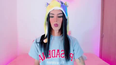 Snapshot of cloe_reminton_ chatting on 03-02-25, 10:56 CLOE REMINTON online show from 03-02-25, 10:56