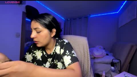 Snapshot of cloe_small08 chatting on 10-06-25, 03:48 cloe small online show from 10-06-25, 03:48