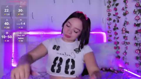 cloe_sweet18 online show from 07-18-26, 09:46