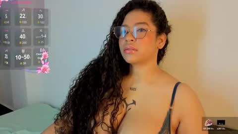 Snapshot of cloebunny_ chatting on 01-08-26, 12:07 Cloe Bunny online show from 01-08-26, 12:07