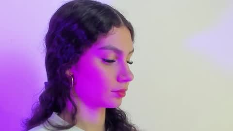 cloee20_ online show from 12-18-25, 02:28