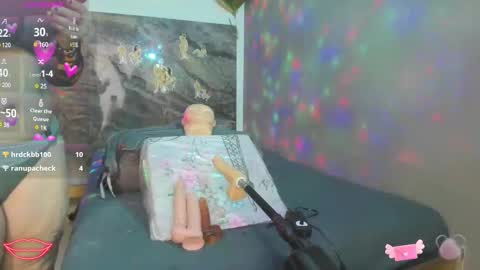 CLOE online show from 02-11-25, 02:35