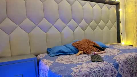 cloeygraweing online show from 10-10-25, 06:40