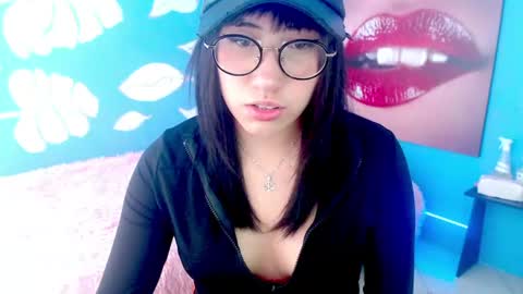 Elizabeth online show from 06-12-26, 06:51
