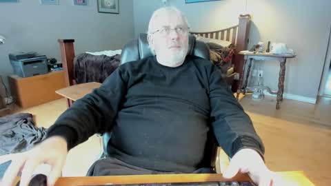 Snapshot of cloudalert62 chatting on 01-01-25, 06:27 cloudalert62 online show from 01-01-25, 06:27