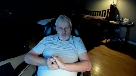 Snapshot of cloudalert62 chatting on 01-10-25, 10:57 cloudalert62 online show from 01-10-25, 10:57