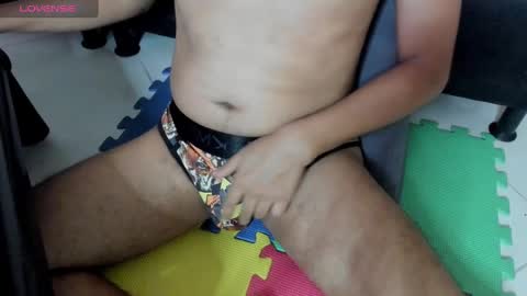 Snapshot of cloudy_pigdude chatting on 02-27-25, 06:42 CRISTIAN online show from 02-27-25, 06:42