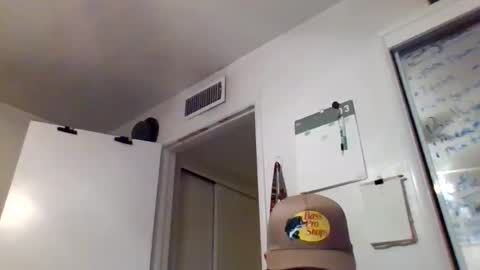 tallhungandcloudy online show from 03-10-26, 04:28