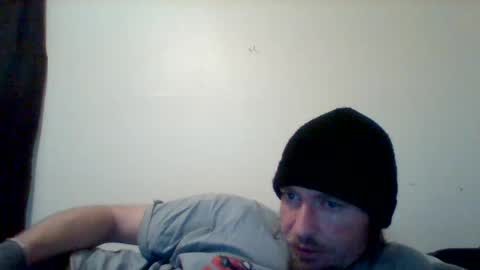 cloudyystarr666 online show from 02-04-25, 03:57