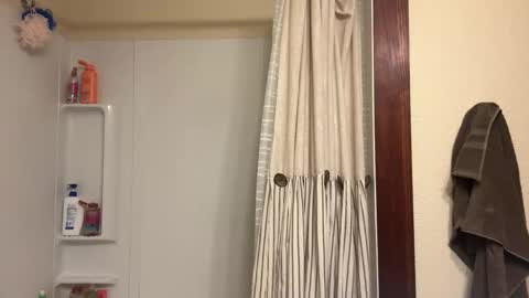 cloverboy1988 online show from 02-19-25, 12:00