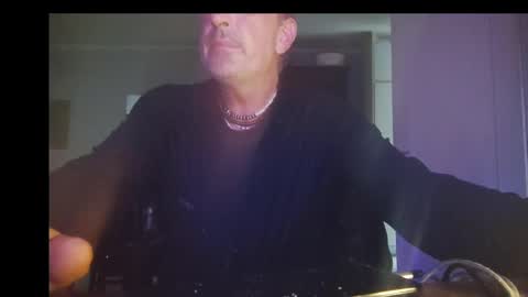 Snapshot of clubkes chatting on 02-21-25, 04:16 clubkes online show from 02-21-25, 04:16