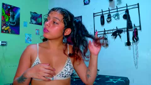 Snapshot of clydexxxbunny chatting on 03-13-26, 12:28 Clyde and Bunny online show from 03-13-26, 12:28