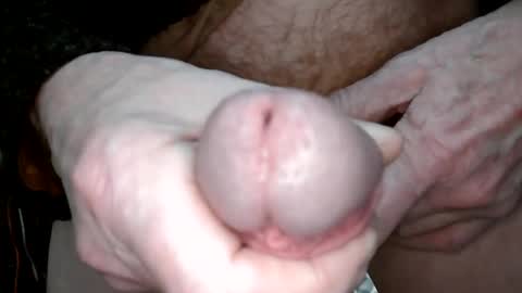 Snapshot of clystron chatting on 01-14-25, 12:33 clystron online show from 01-14-25, 12:33