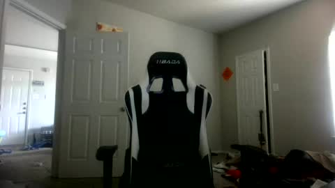 Snapshot of cmypenis chatting on 06-17-26, 07:15 Master Bates online show from 06-17-26, 07:15