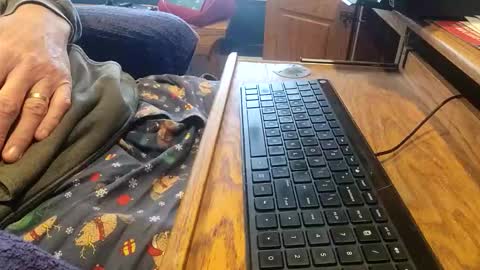 Snapshot of coach_d chatting on 12-18-25, 05:08 coach_d online show from 12-18-25, 05:08