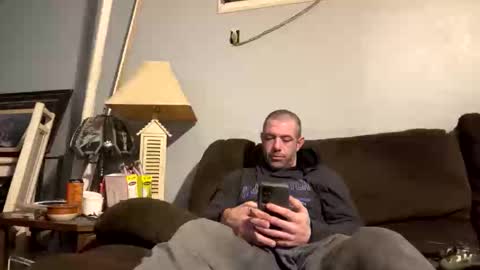 Snapshot of coachg12 chatting on 01-17-26, 01:38 coachg12 online show from 01-17-26, 01:38