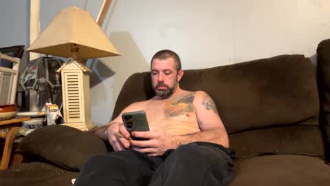 Snapshot of coachg12 chatting on 02-15-26, 02:08 coachg12 online show from 02-15-26, 02:08