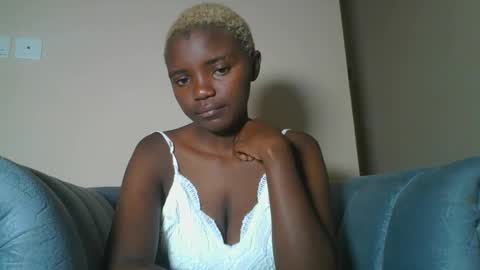 Ninah online show from 05-27-26, 04:42