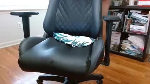 cobra19765 online show from 01-11-26, 06:35