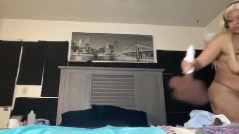 CocaNutt online show from 12-03-25, 01:42